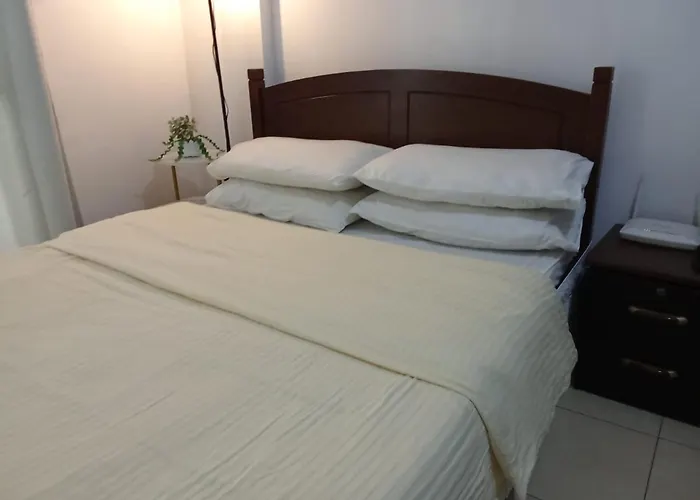 Apartamento The Redwoods Sm Fairview With Balcony Fairview Quezon Metro Philippines Manila